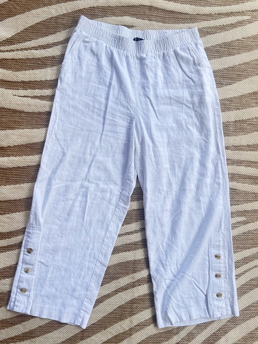 Jones New York White Linen/ Viscose Pants with Button Cuff Detail - Medium